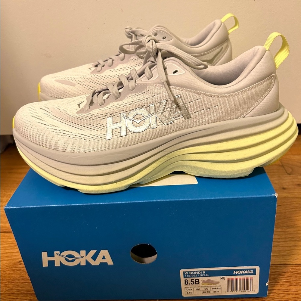Hoka Women’s Bondi 8 NWT